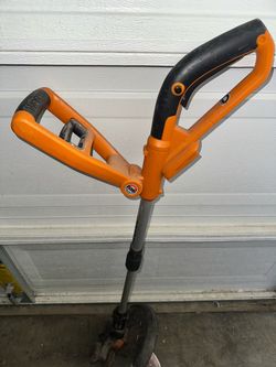 2 WORX 20v max lithium lawn trimmer