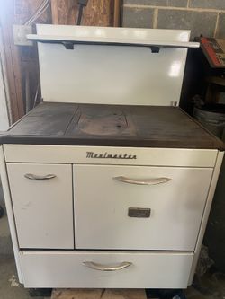 Meal Master Wood Stove for Sale in Elkins, WV - OfferUp