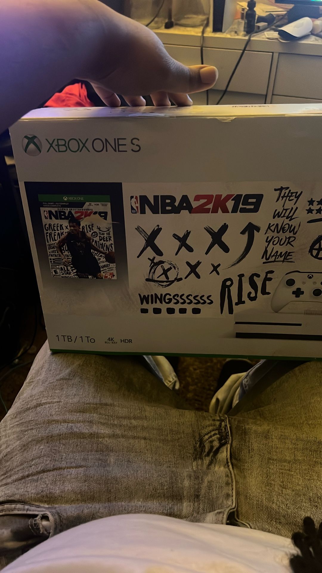 Xbox One S