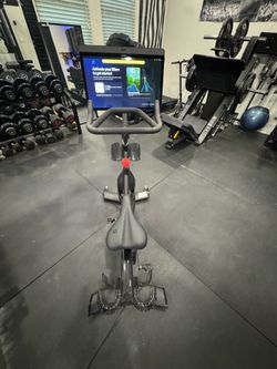 Peloton Bike Plus +