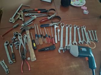 Variety of tools Craftsman TAT Black&Decker Husky