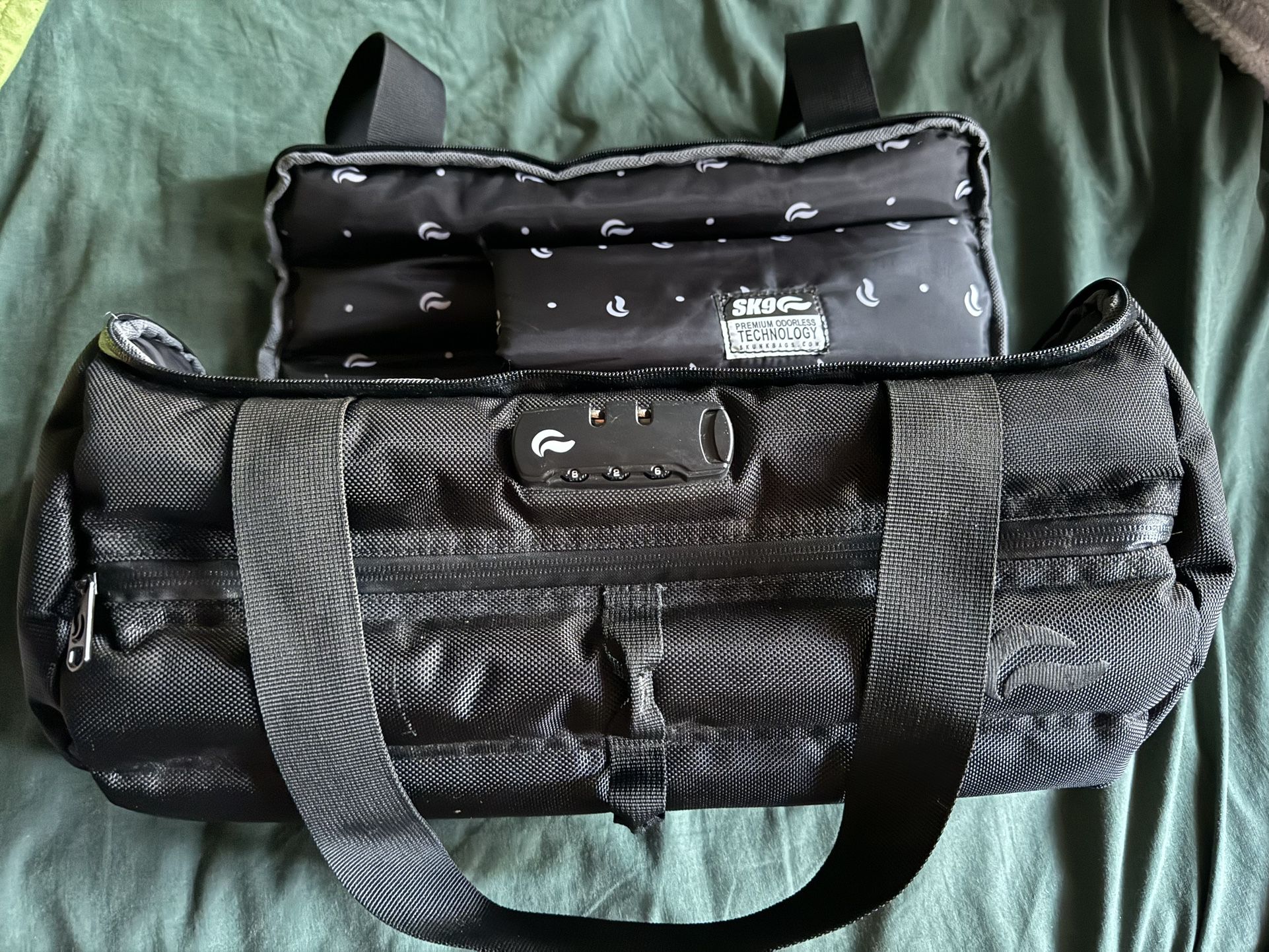 Skunk Duffle Bag - Smell Proof 