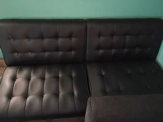 2 extendable couches