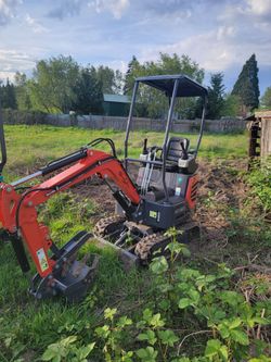 AGT mini excavator