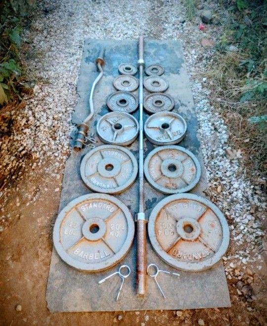 245llbs Olympic Weights+ 7ft Barbell+ Curl Bar