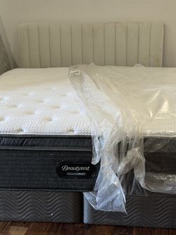USED KING SIZE BEAUTYREST PILLOWTOP PLUSH MATTRESS WITH BOX SPRINGS DELIVERY 🚚 AVAILABLE