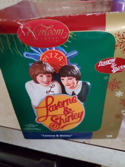 Laverne & Shirley sound ornament