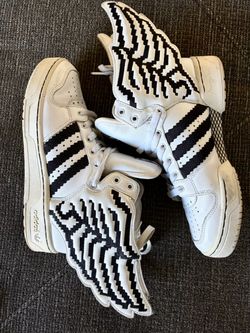 Adidas x Jeremy Scott 2.0 Pixel Wings Hi-Top Sneakers size 9