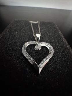 NEW -925 Sterling Silver 16-18” Necklace  & Moissanite Heart Pendant.