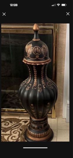 Elegant vase decor
