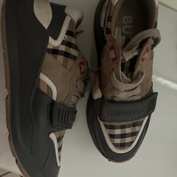 Burberry Shoes