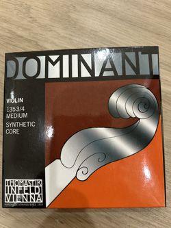 Dominant Violin String Medium 135 3/4