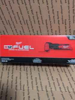 Milwaukee M12 Fuel oscillating tool Multi tool
