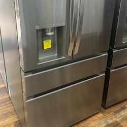 LG Refridgerator- One Year Warranty Included!