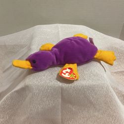 Beanie Baby - “Patti” Fushia Platypus