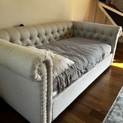 REDUCED! Restoration Hardware Twin Day Bed With Mattress