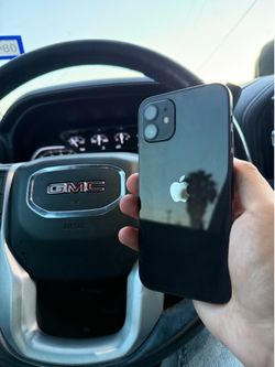iPhone 12 regular unlocked 64Gb