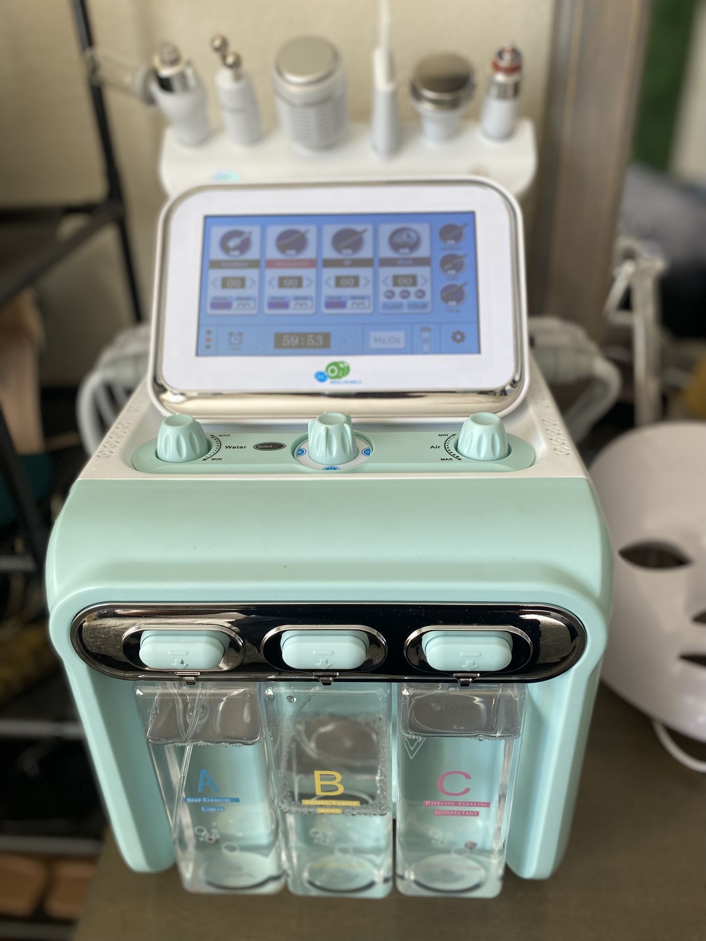 7-in-1 Facial machine