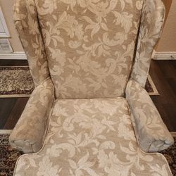 Ivory Accent Chair / Sillon Individual Beige