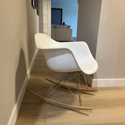 Junior Rocking Chair 