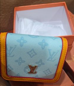 Cute crossbody