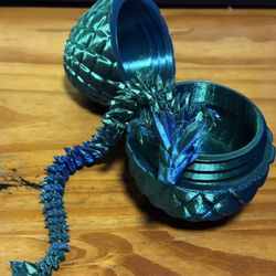 3D printed dragon Laser Green With eggshells