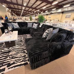 Black Color Fluffy Oversized Plush Sectional Couch 🌟 Color Options ⭐$39 Down Payment with Financing ⭐ 90 Days same as cash