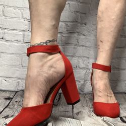 Dream Pairs Red Suede Heels Size 7