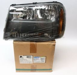 Depo Front Left Headlight (contact info removed)L for 06-09 Chevrolet TrailBlazer LT Model