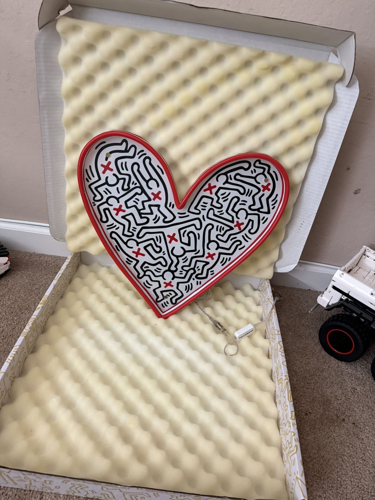 Kieth Haring X YELLOWPOP Heart lamp New No shipping Fragile