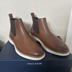 Mens shoes Size 9. Brand New