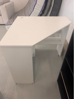 Corner Desk