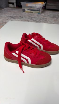 Car & Jack kids shoes (New) size 13