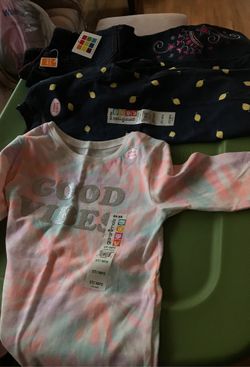 Girl bundle2 tops and 1 pants