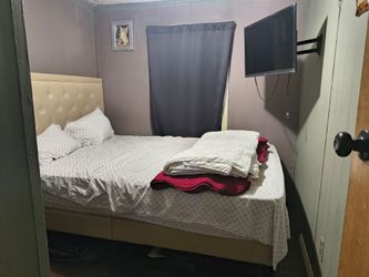 Bedframe and TV
