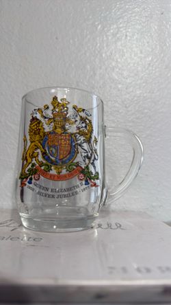 1977 Queen Elizabeth Silver jubilee commemorative glass