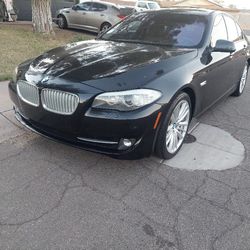 2011 BMW 550i 400hp Car  $5500 