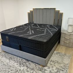 Black Series King Size Mattress Euro Pillow Top 12"    New Mattress In A Plastic Sealed 