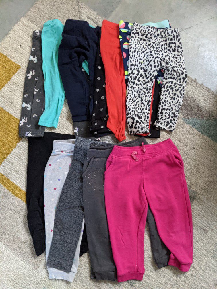 12 Lot Girl's  Sweats And Leggings Size 3T 