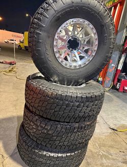 🚨📲Vendo rines 17x9 para Jeep Wrangler rubicon gladiator etc