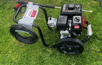 POWER WASHER  3100 PSI 2.4 GPM Cold Water Gas Pressure Washer with 163cc Engine