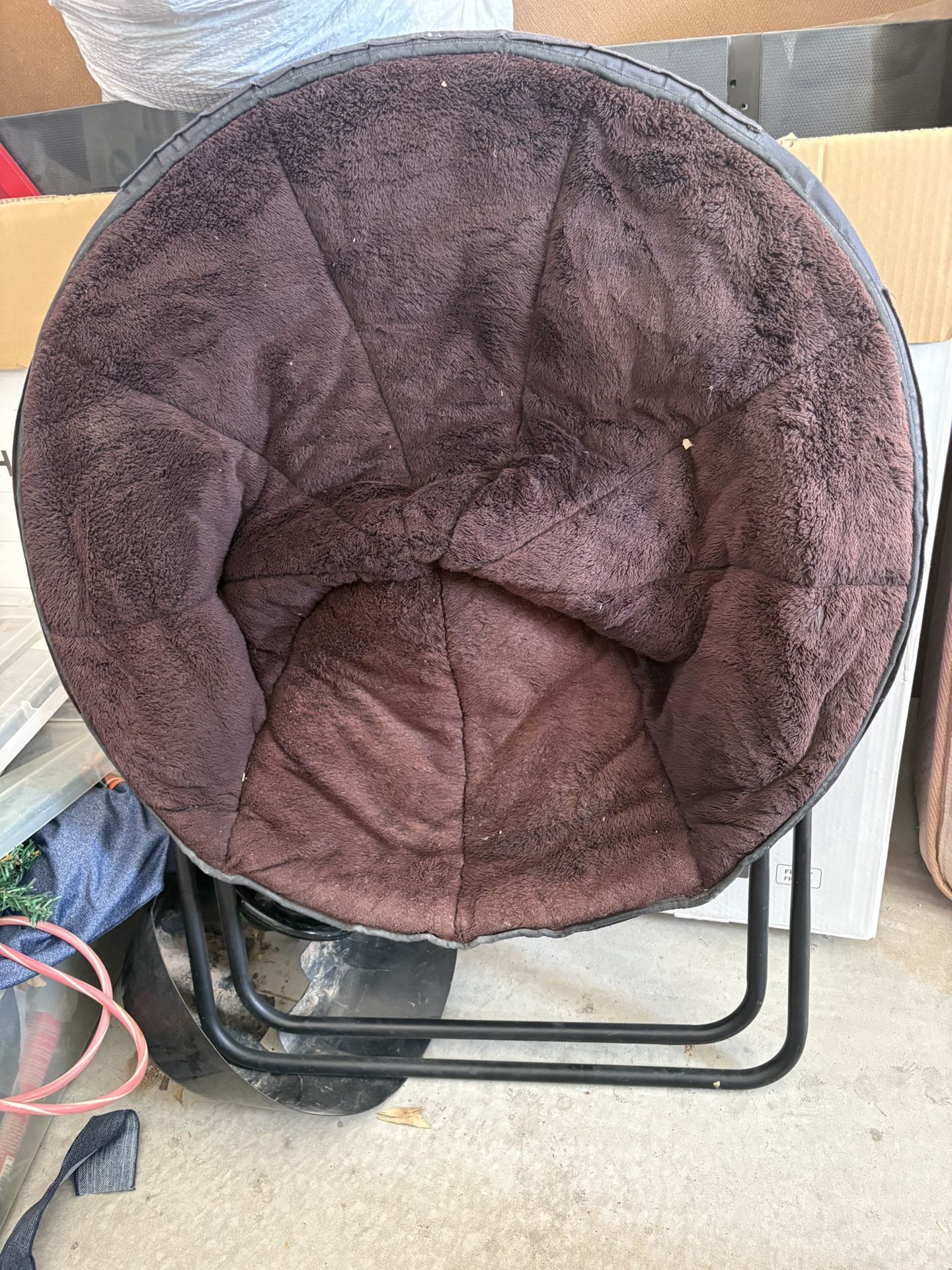 Saucer Chair
