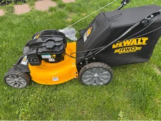 New Dewalt Hi Wheel Self Propelled Mower 163cc w/21” Cut.