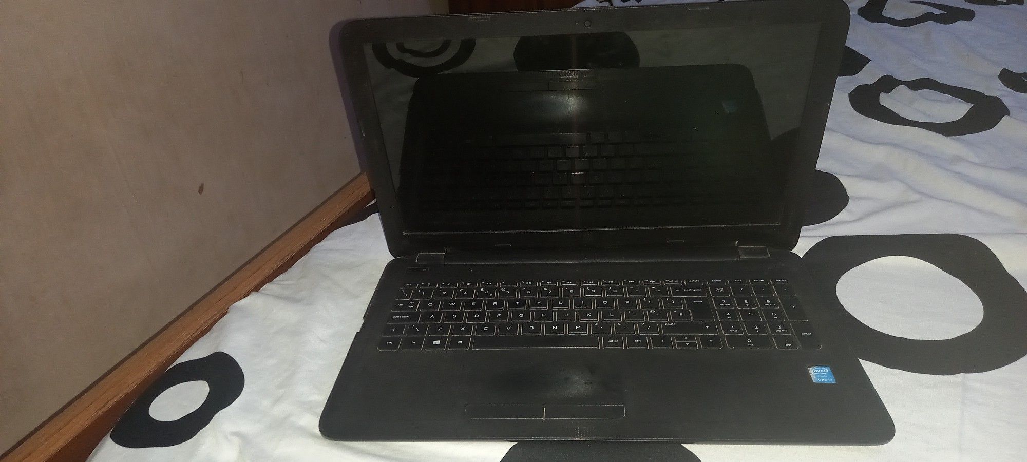 Hp 250 G4, CORE i5, Black.