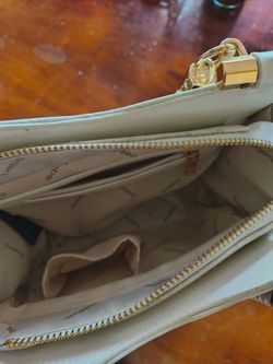 Bolsa para mujer marca BEBE