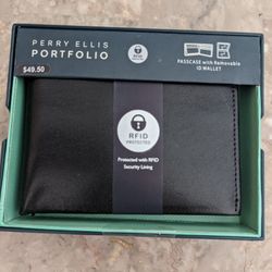 Perry Ellis Wallet