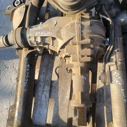 06/10 Mercedes ML Transfer Case $750 Subframe $300