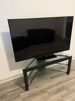 Glass TV Stand w/TV Mount