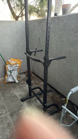 Pull up bar