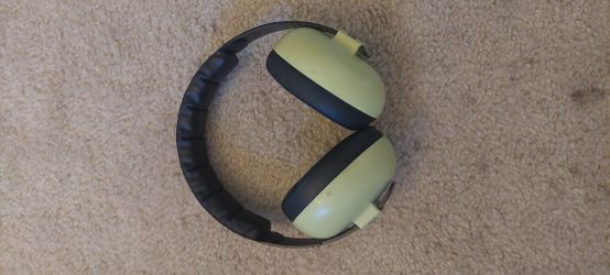 Sound Canceling Headphones 